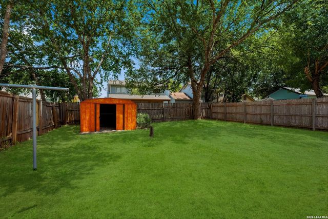 2886 CHERRY FIELD DR, San Antonio, TX 78245