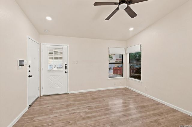 2886 CHERRY FIELD DR, San Antonio, TX 78245