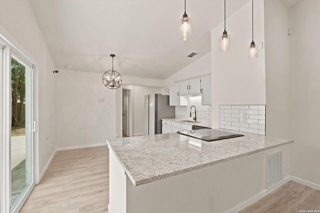 2886 CHERRY FIELD DR, San Antonio, TX 78245