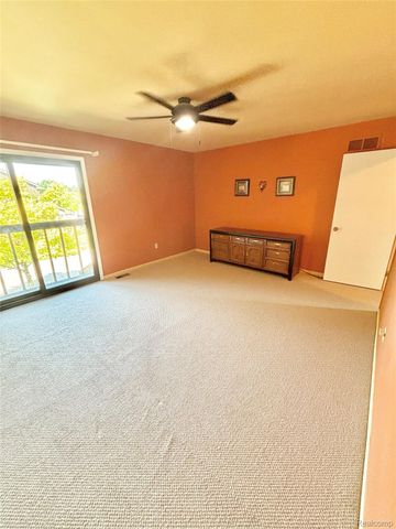 37122 Clubhouse Drive, Sterling Heights, MI 48312