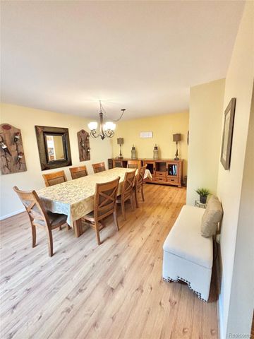 37122 Clubhouse Drive, Sterling Heights, MI 48312