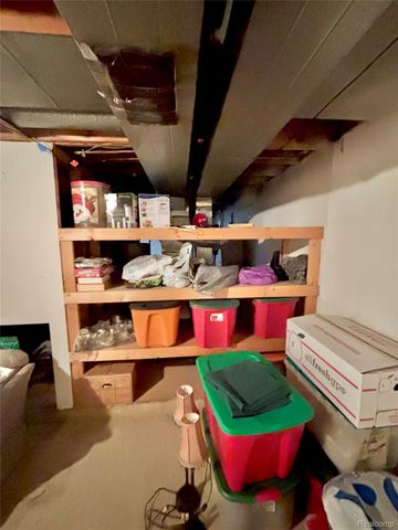 37122 Clubhouse Drive, Sterling Heights, MI 48312