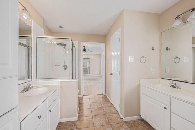 2710 Grants Lake Boulevard E3, Sugar Land, TX 77479