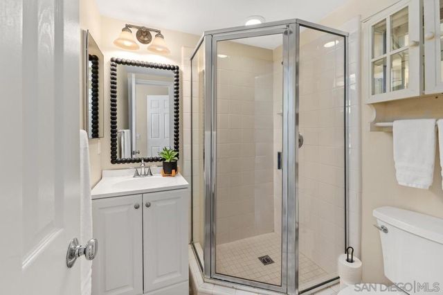 2760 Farragut 109, San Diego, CA 92106