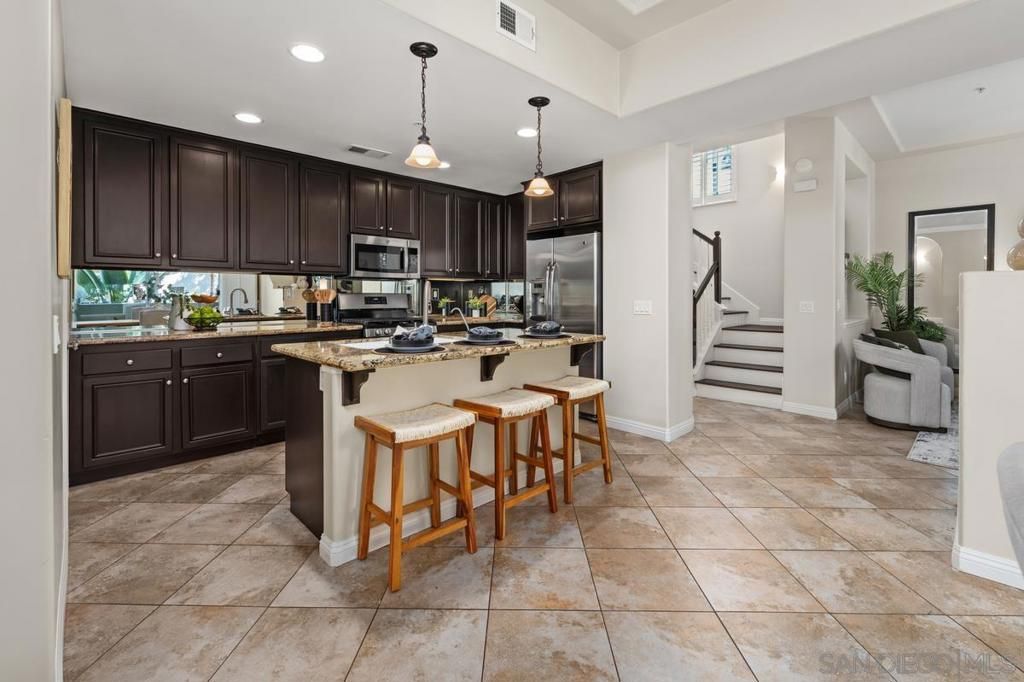 Image 10 of property listing at 2760 Farragut 109, San Diego, CA 92106