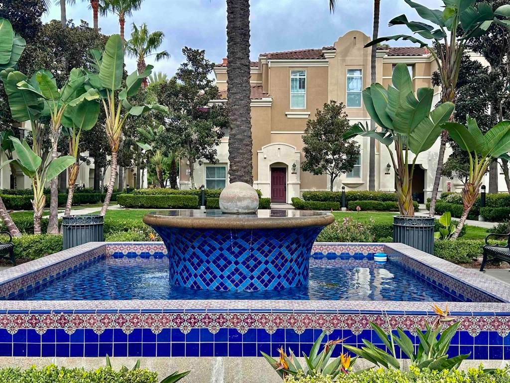 Image 2 of property listing at 2760 Farragut 109, San Diego, CA 92106