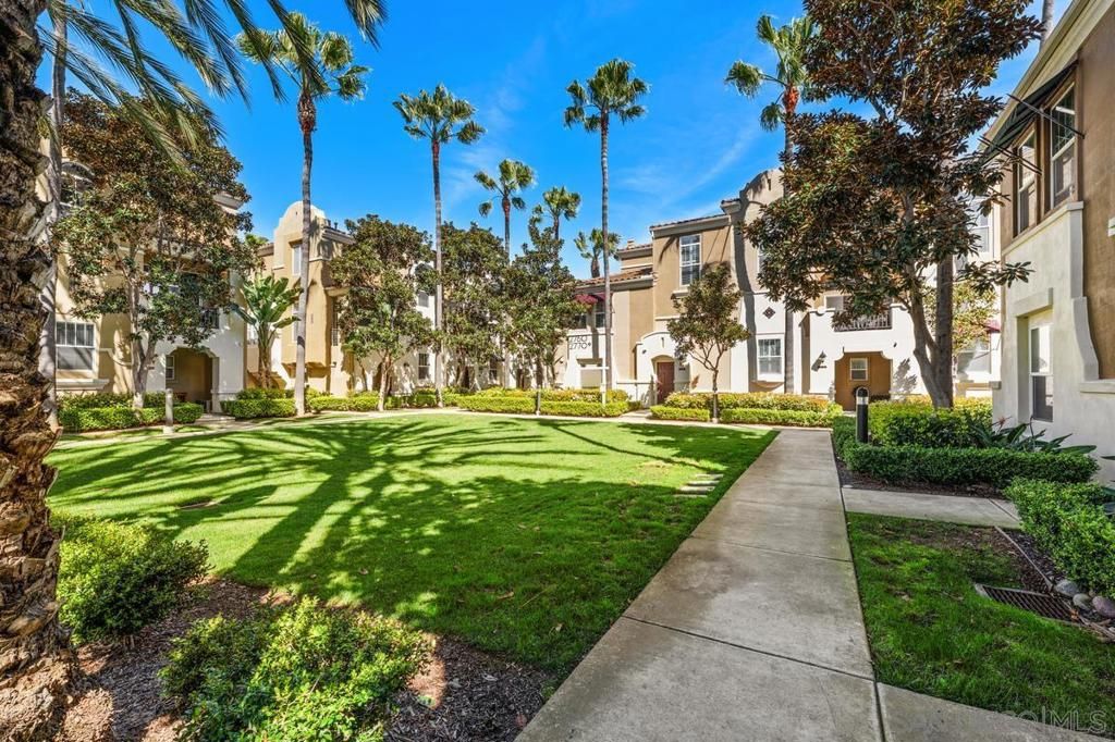 Image 3 of property listing at 2760 Farragut 109, San Diego, CA 92106