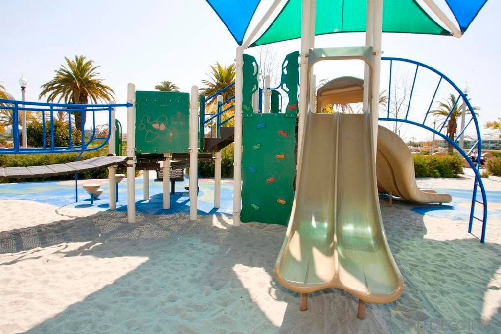 Image 31 of property listing at 2760 Farragut 109, San Diego, CA 92106