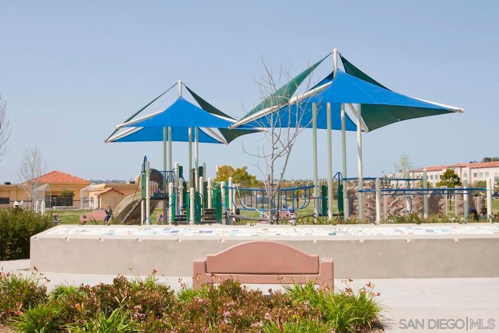 Image 32 of property listing at 2760 Farragut 109, San Diego, CA 92106