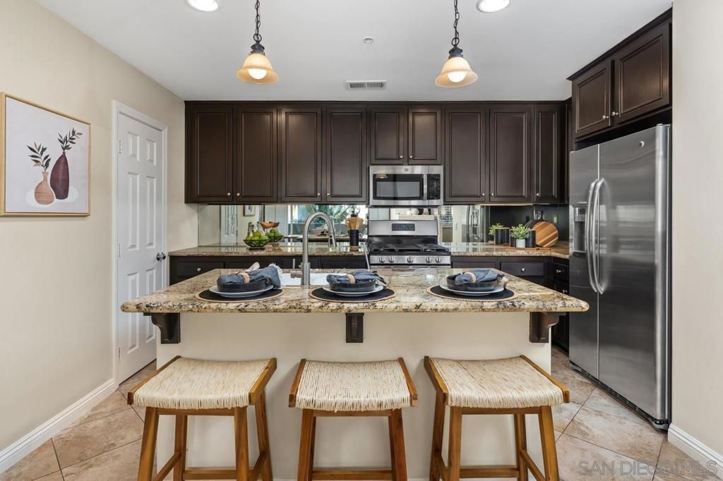 Image 8 of property listing at 2760 Farragut 109, San Diego, CA 92106