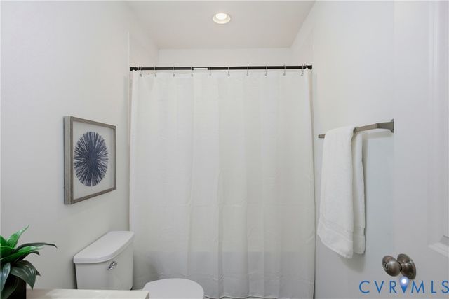 1306 Stone Ridge Park Loop, Henrico, VA 23228