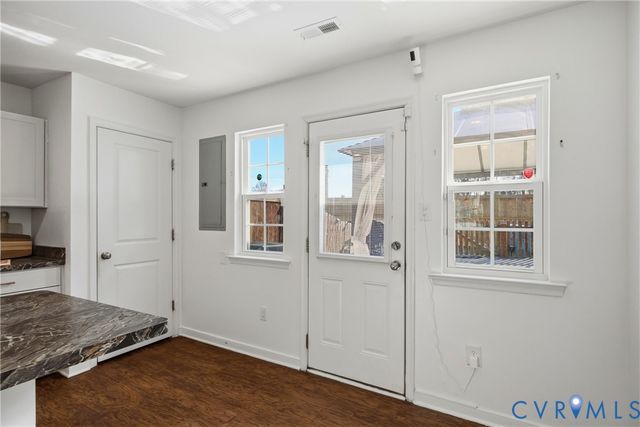 1306 Stone Ridge Park Loop, Henrico, VA 23228