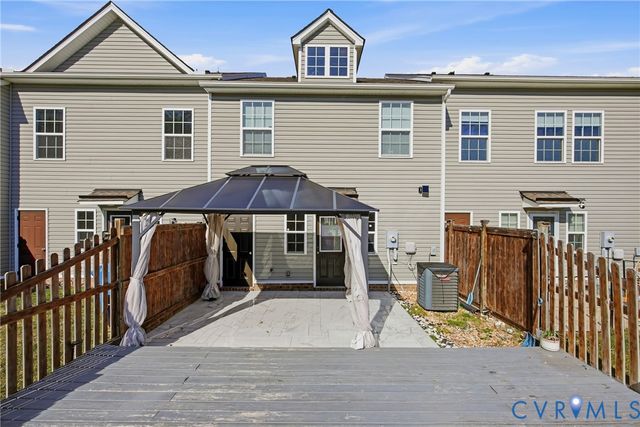 1306 Stone Ridge Park Loop, Henrico, VA 23228