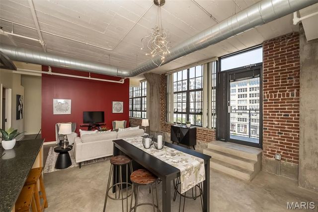 1611 Locust Street 406, St Louis, MO 63103