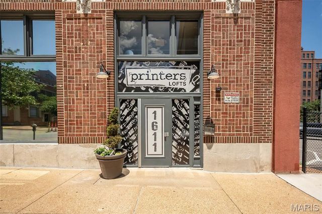 1611 Locust Street 406, St Louis, MO 63103