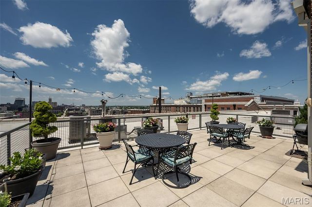 1611 Locust Street 406, St Louis, MO 63103