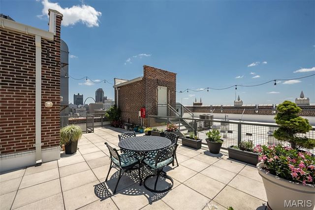 1611 Locust Street 406, St Louis, MO 63103