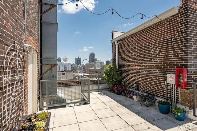 1611 Locust Street 406, St Louis, MO 63103