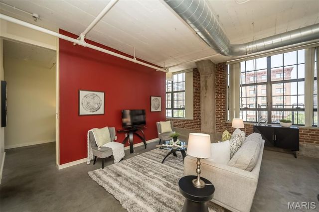 1611 Locust Street 406, St Louis, MO 63103