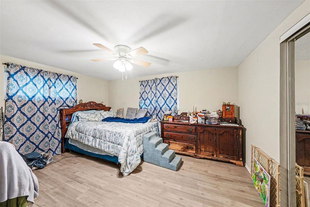 Image 12 of property listing at 2927 FINCH DRIVE, Holiday, FL 34690