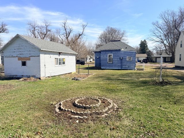 536 Cedar Avenue, Westbrook, MN 56183