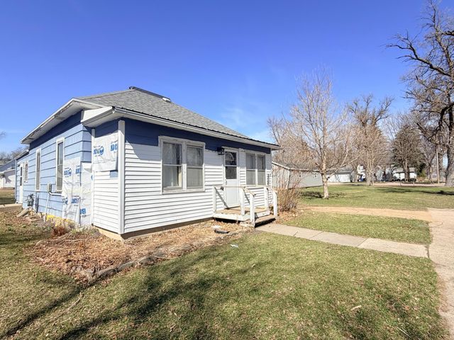 536 Cedar Avenue, Westbrook, MN 56183