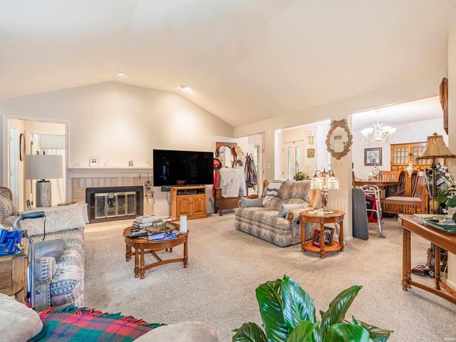 3104 Dockshire Lane, Fort Wayne, IN 46804
