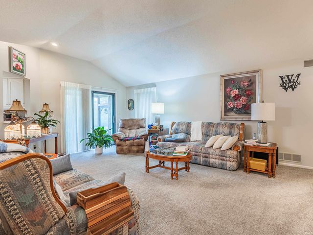 3104 Dockshire Lane, Fort Wayne, IN 46804