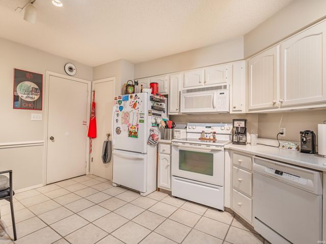 3104 Dockshire Lane, Fort Wayne, IN 46804