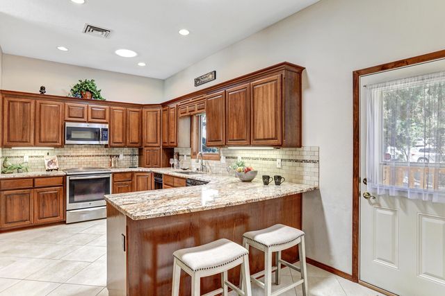14000 Villa Sandia Place NE, Albuquerque, NM 87112