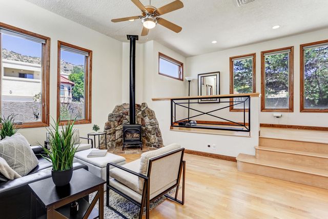 14000 Villa Sandia Place NE, Albuquerque, NM 87112