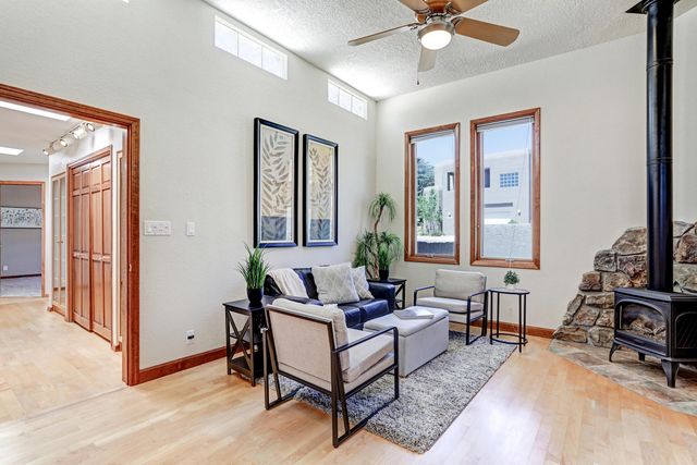 14000 Villa Sandia Place NE, Albuquerque, NM 87112