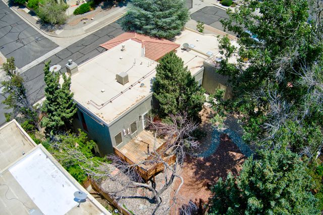 14000 Villa Sandia Place NE, Albuquerque, NM 87112