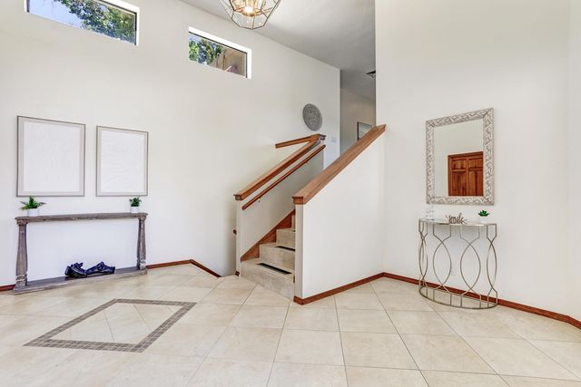 14000 Villa Sandia Place NE, Albuquerque, NM 87112