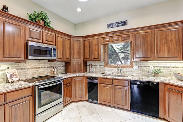 14000 Villa Sandia Place NE, Albuquerque, NM 87112