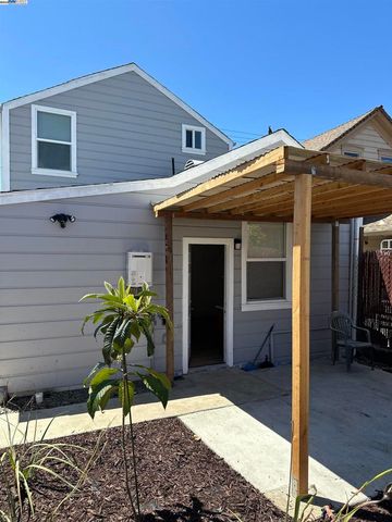 1130 E 11Th St, Oakland, CA 94606