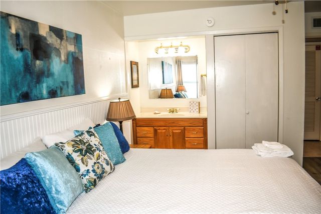 15005 Windward Dr 214, Corpus Christi, TX 78418