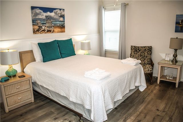 15005 Windward Dr 214, Corpus Christi, TX 78418