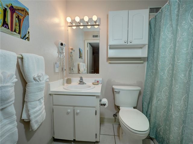 15005 Windward Dr 214, Corpus Christi, TX 78418