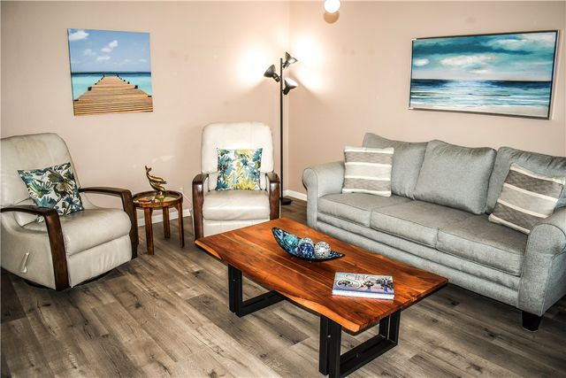 15005 Windward Dr 214, Corpus Christi, TX 78418