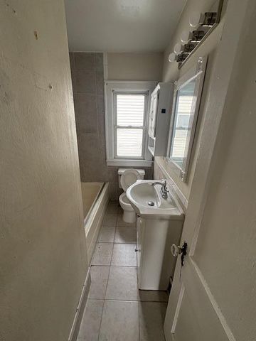 1116 Hall Avenue, West Saint Paul, MN 55118