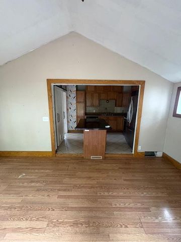 1116 Hall Avenue, West Saint Paul, MN 55118