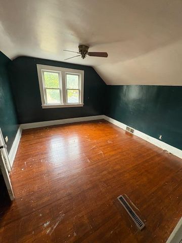 1116 Hall Avenue, West Saint Paul, MN 55118