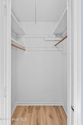 201 N Willow Lane, Jacksonville, NC 28546