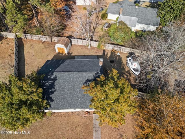 201 N Willow Lane, Jacksonville, NC 28546