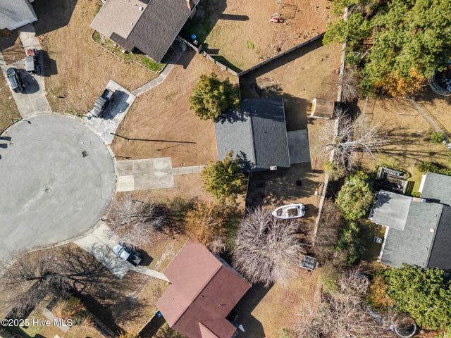 201 N Willow Lane, Jacksonville, NC 28546