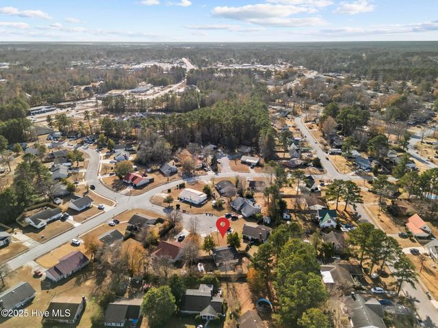 201 N Willow Lane, Jacksonville, NC 28546