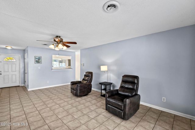 201 N Willow Lane, Jacksonville, NC 28546