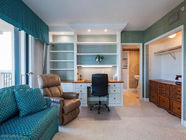 7425 Pelican Bay BLVD 1106, Naples, FL 34108