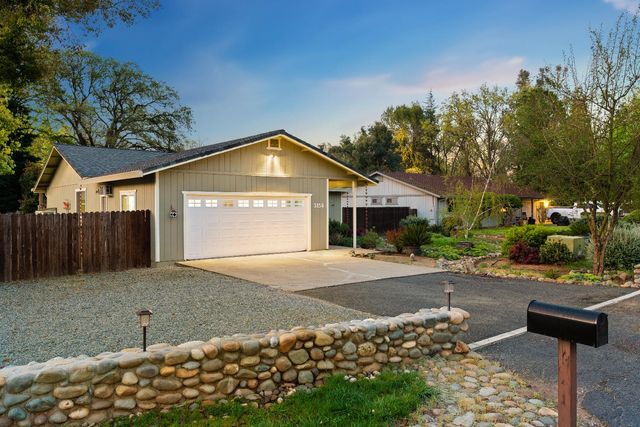 3158 Oxford Rd, Cameron Park, CA 95682
